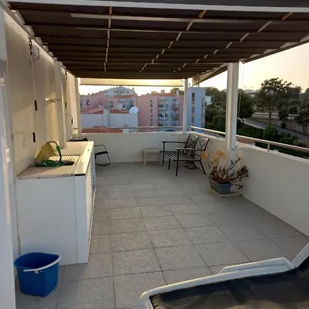Vila Vau, 17 *